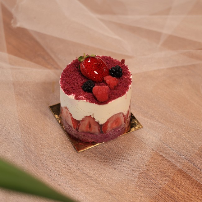 Orman Meyveli Tek Pasta Orman Meyveli Tek Pasta